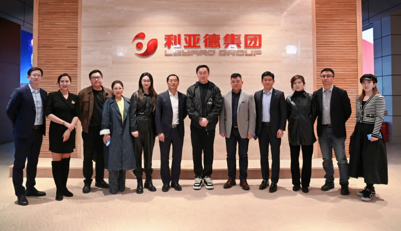 陆川导演到访星空官网，解锁文化+科技融合新路径